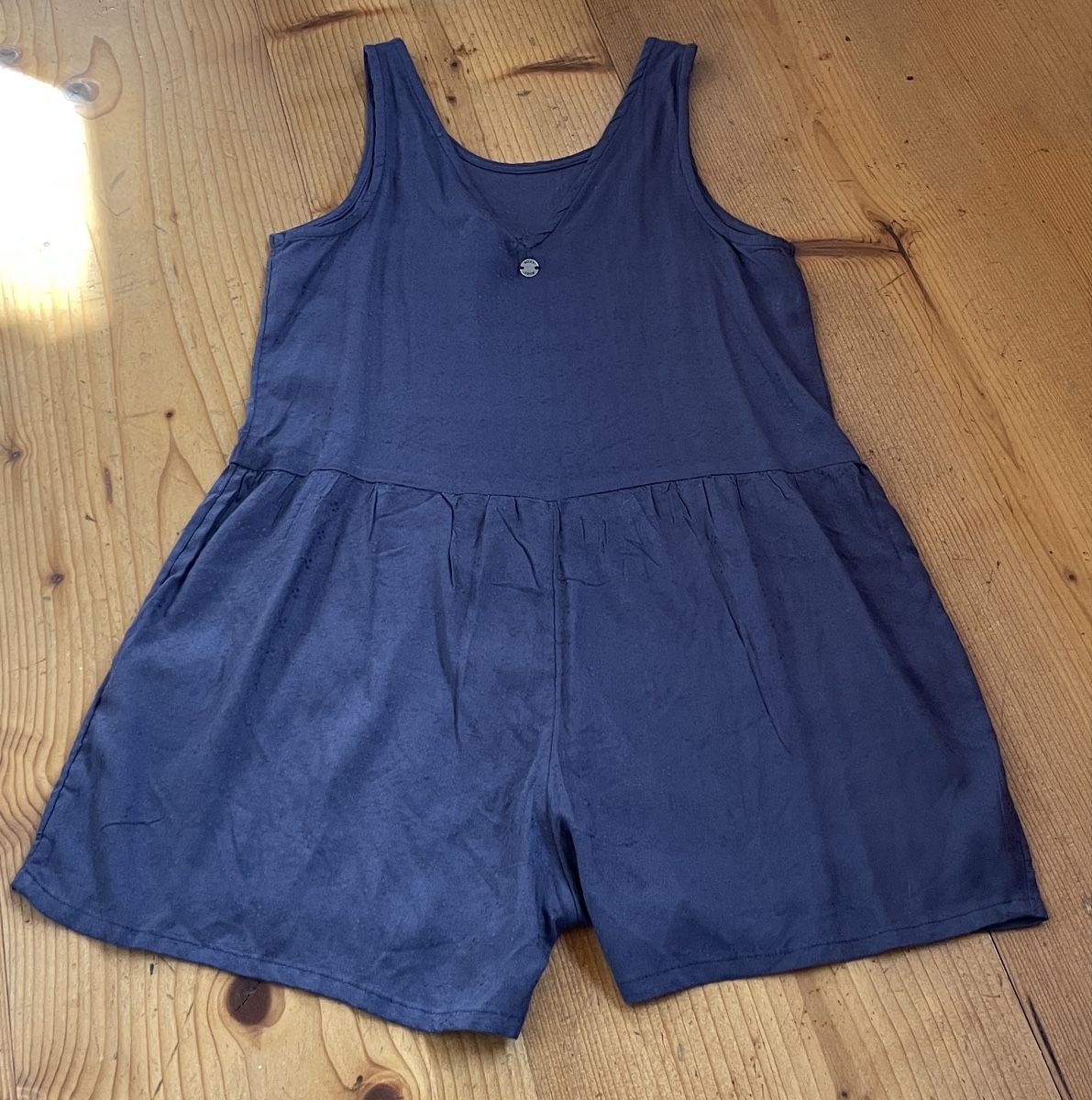Roxy Tute: Comme neuf - Salopette short Roxy - taille 10 ans – Usato da Oberrieden venduto da fre_5vvl 1