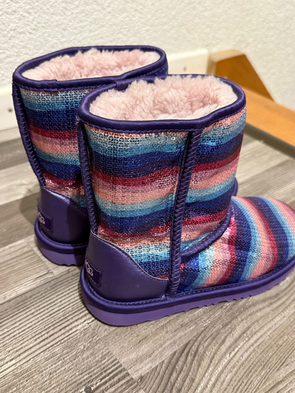 Ugg Scarpe per ragazze: Bottes UGG taille 36 – Usato da Monthey venduto da Joseph-29 1