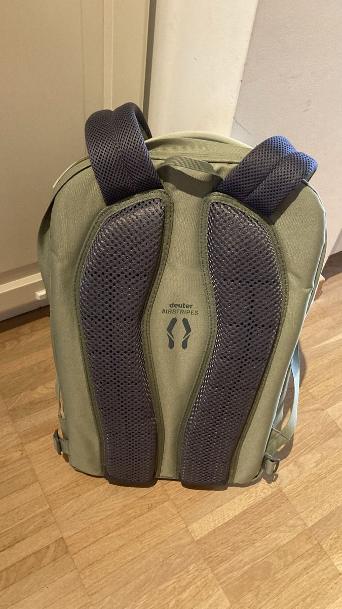 Deuter Rucksäcke: Deuter Giga Mineral/Grove – Neu (gemäss Beschreibung) aus Meyrin von Rebstar 2