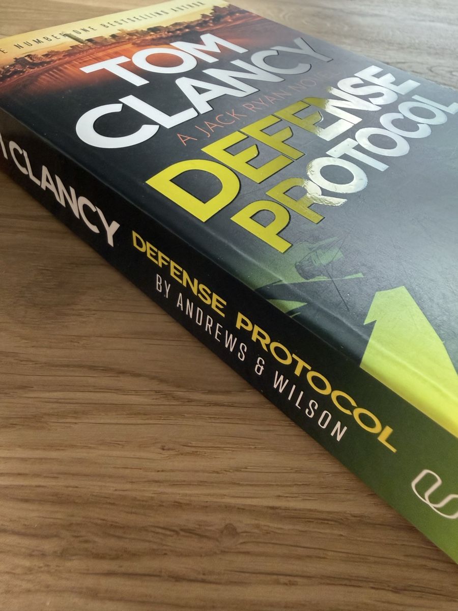 Bücher: BOOK Defense Protocol by Tom Clancy ENGLISH – Gebraucht aus Frauenfeld von Lunarlilac 2
