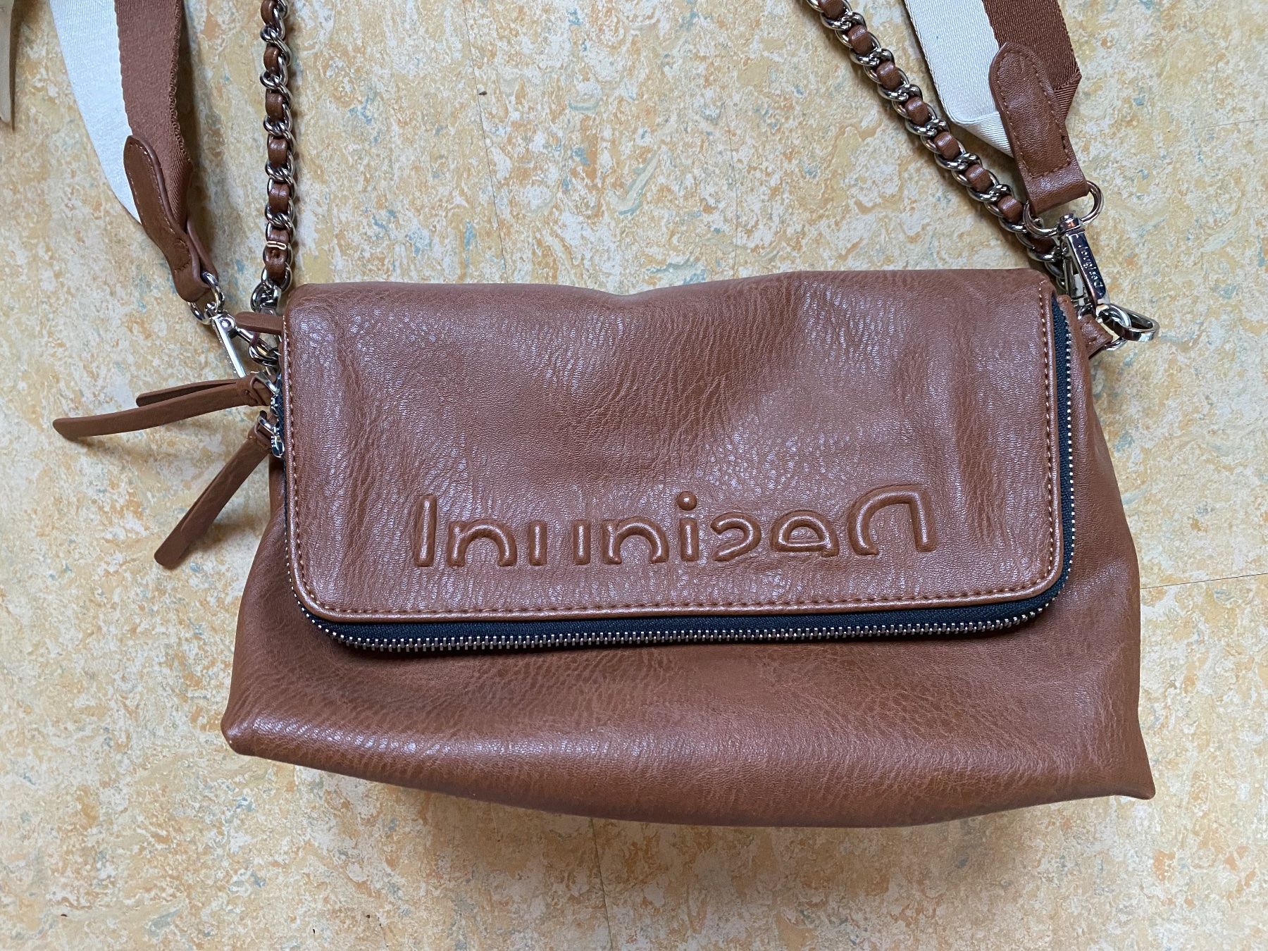 Desigual Sacs femmes: Desigual Handtasche / Borsa – D'occasion à Niederhasli par sonneee24 5