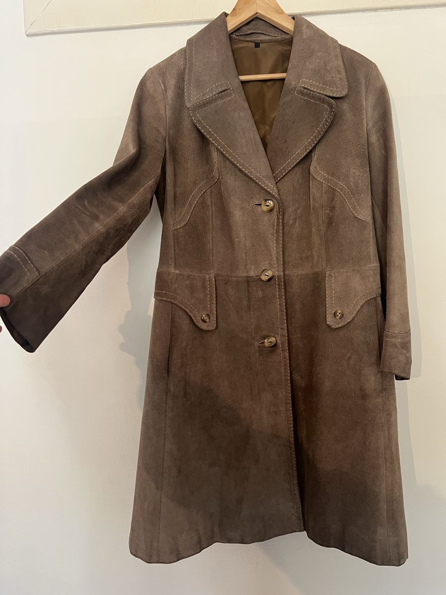 Cappotti: Brauner Vintage Wildleder-Mantel, Grösse M – Usato da Basel venduto da evaelette 1