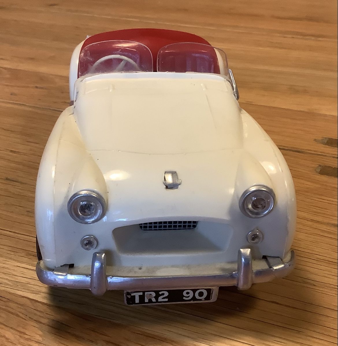 Triumph Modellini d'auto: Triumph TR2 Sports - Maßstab 1/18 – Usato da Theilingen venduto da TinaKr. 4