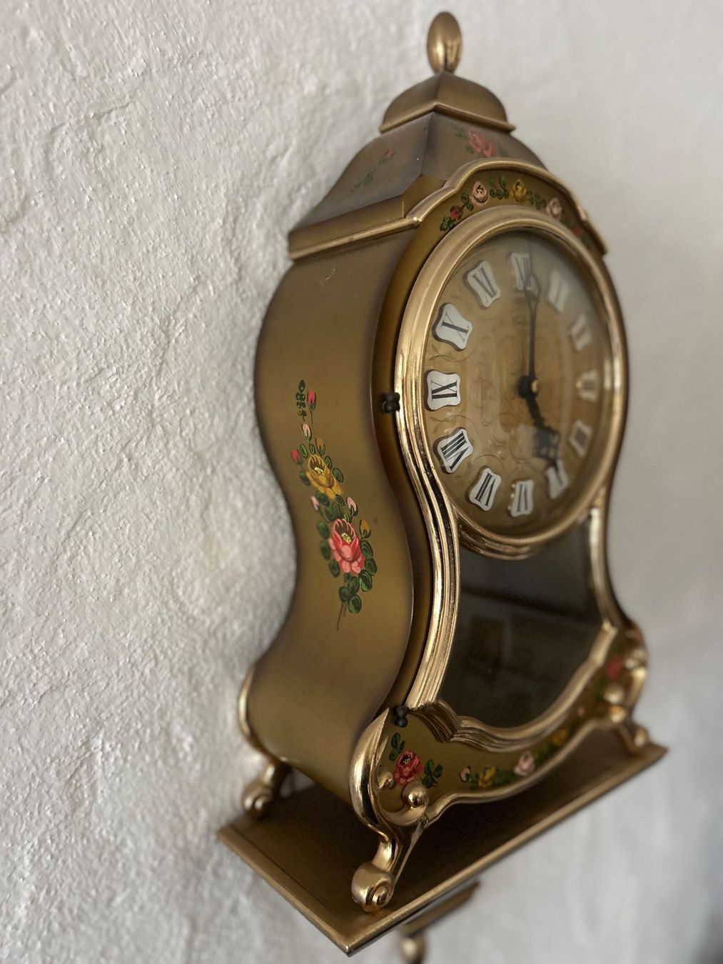 Uhren: Wanduhr „Comtesse“ – Gebraucht aus Unterägeri von Hallihallox 1