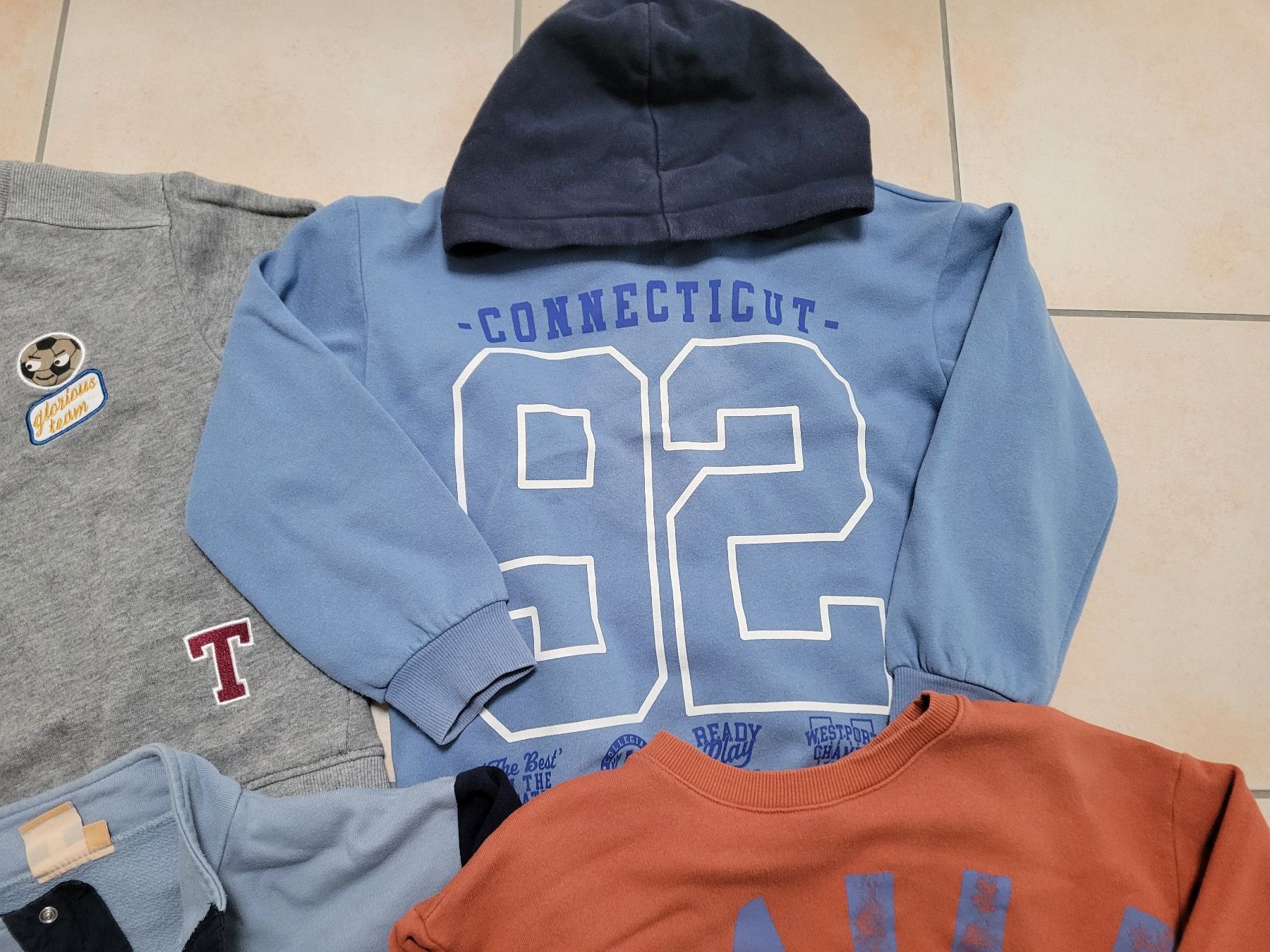 Maglioni & Felpe: Pullover  Kinder  Gr. 128  4. Stk – Usato da Henau venduto da AXAA 3