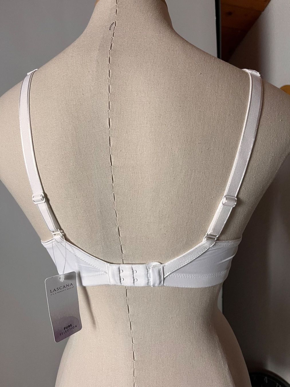Lascana Altra biancheria intima: LASCANA, Soft-BH, Grösse 85D, Farbe Weiss – Nuovo e nell'imballaggio originale da Rudolfstetten venduto da gst_g7xl 3