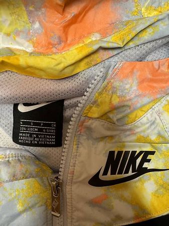 Nike Kindern Jacke 4-5 Jahren
