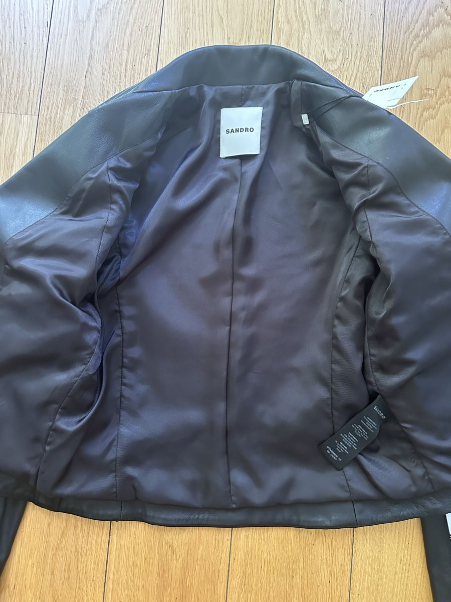 Sandro Giacche: Sandro leather jacket NEW!! Size 1 – Nuovo e nell'imballaggio originale da Geneve venduto da iri_dr5s 3