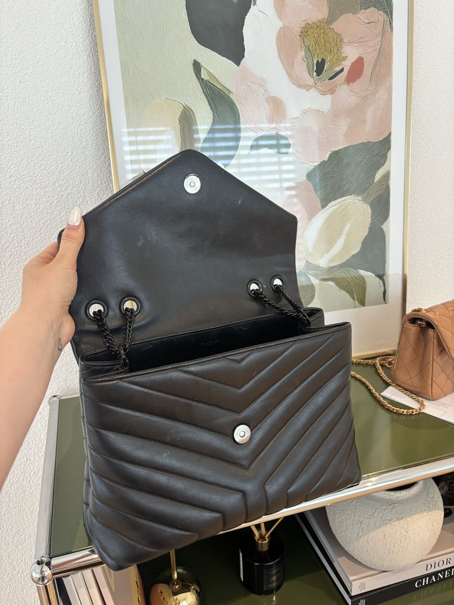 Saint Laurent Borse da donna: Medium Lou Lou Matelasse Shoulder Bag Black – Usato da lenzburg venduto da naemi30 3