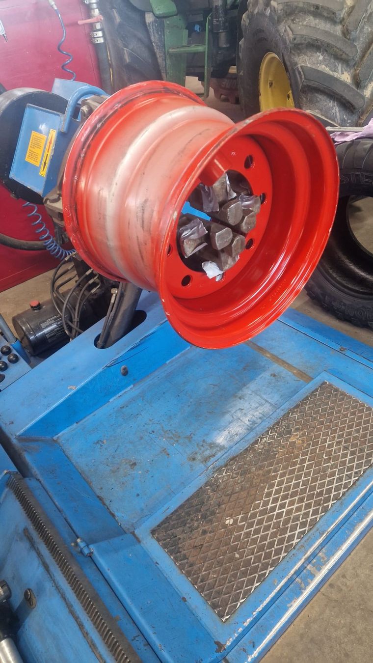 Cerchioni: 4 Felgen 13.00 x 17 – Usato da Ruswil venduto da kurmann-technik 2