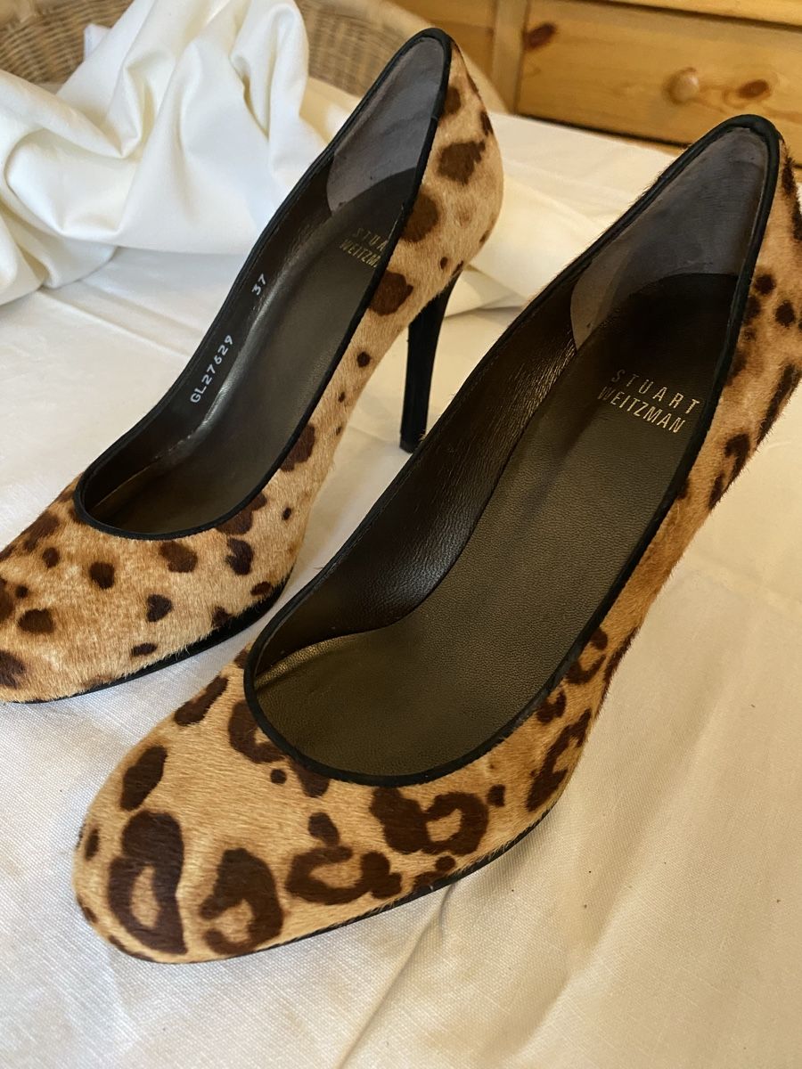 Stuart Weitzman Scarpe da donna: Stuart Weitzman Echtfellpumps, Leopard-Muster, Gr. 37 – Nuovo e nell'imballaggio originale da Ocourt venduto da Belle0007 3