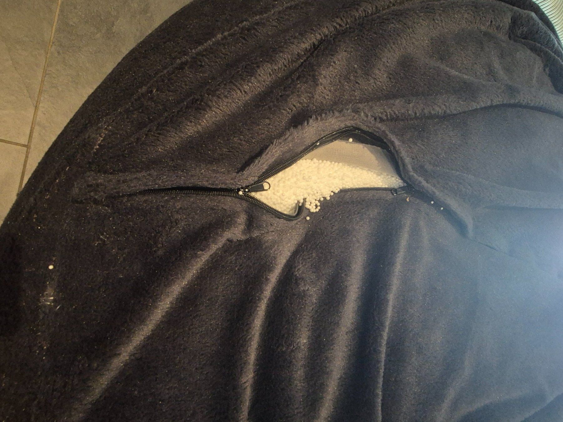 Materiale di riempimento: Grosser Sitzsack gefüllt mit Styropor Kügelchen – Usato da St.Gallenkappel venduto da stefanhueppi 1