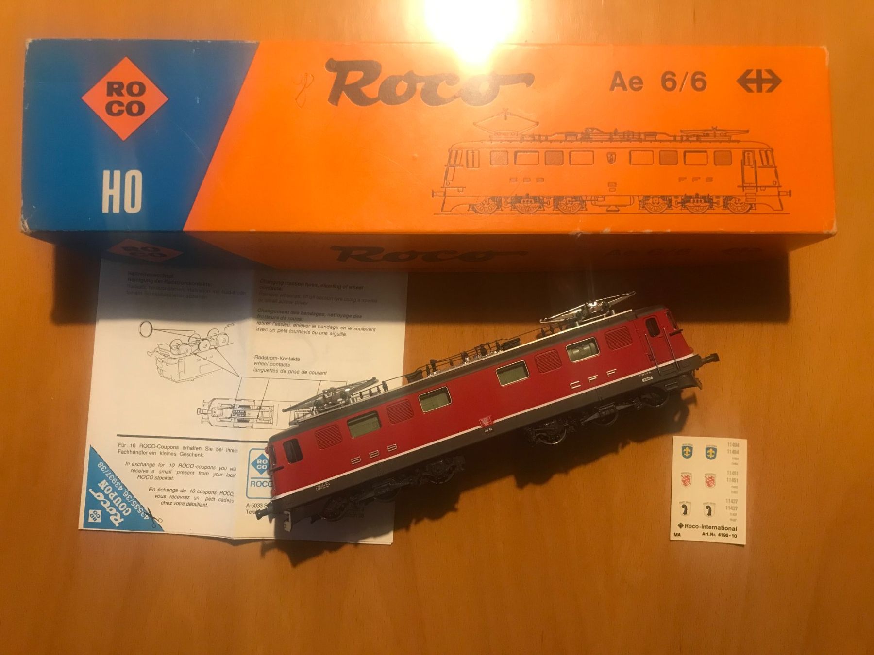 Roco Modellini di ferrovie: Roco SBB Lokomotive Ae 6/6 rot – Usato da Luzern venduto da mey_s13 1