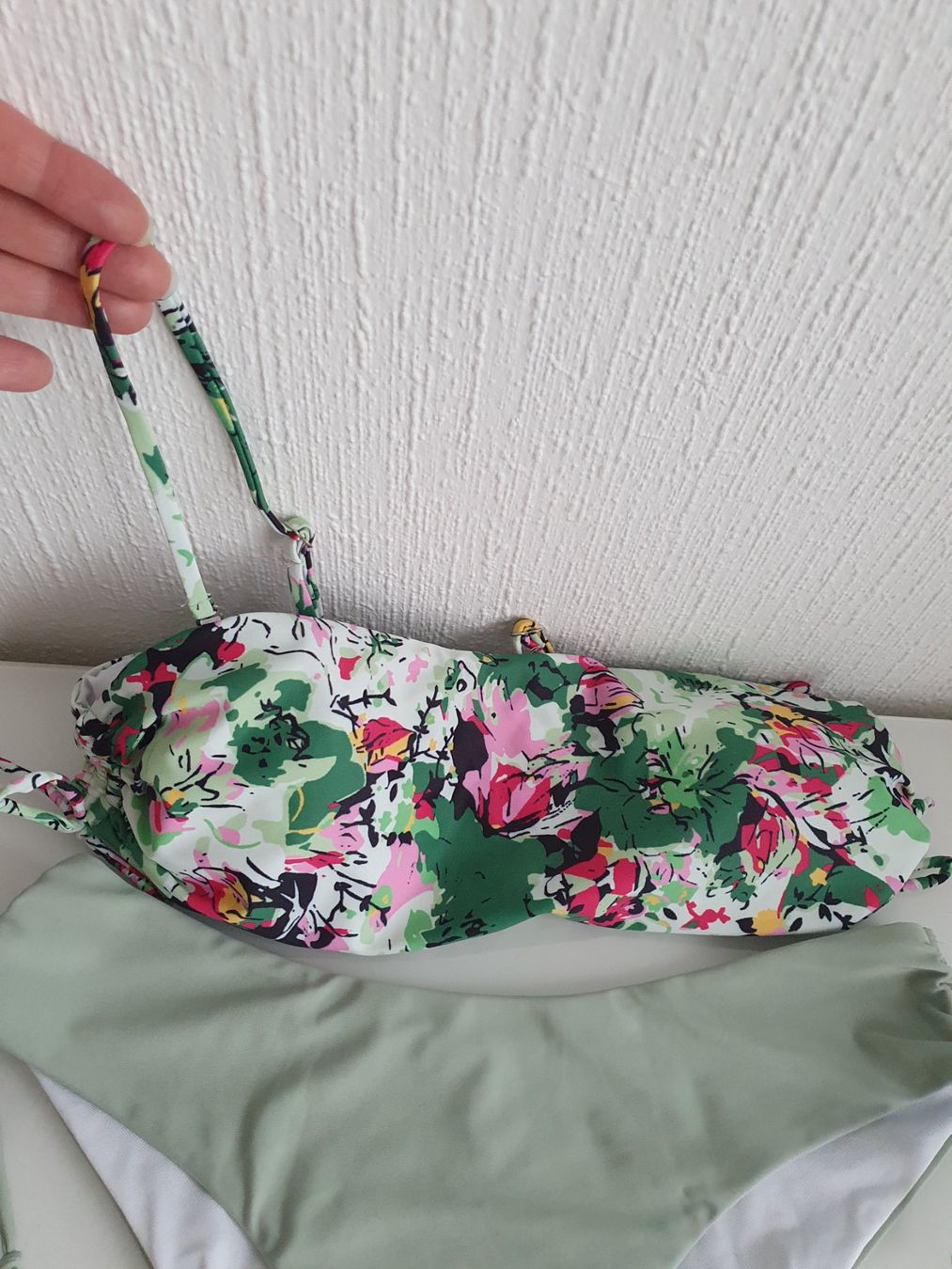 Shein Costumi da bagno & Bikini: Magnifique bikini d'été vert et fleuri - Taille XL – Usato da Lausanne venduto da Af2016 1