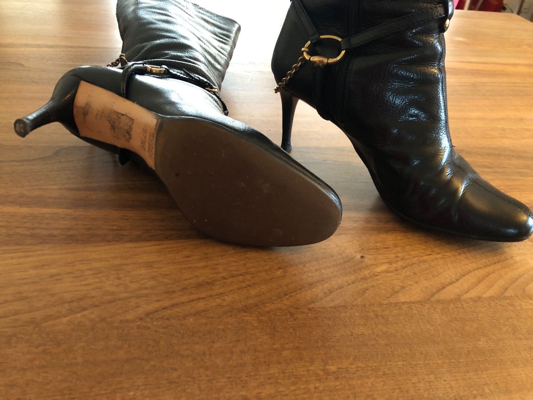 Gucci Scarpe da donna: Gucci Stiefel 37,5 – Usato da Zollikofen venduto da lorik007 1