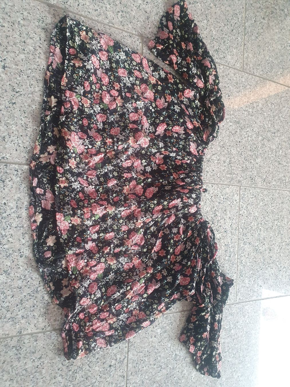 Camicette: Sommerbluse mit Blumenmuster, Grösse S – Usato da Moosseedorf venduto da Sonnenschein.. 7