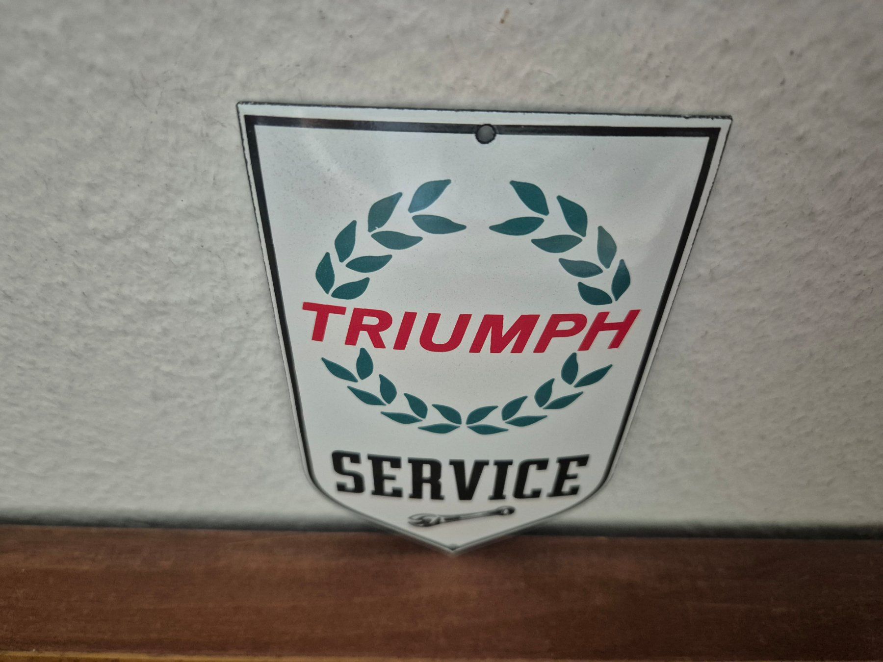 Triumph Insegne: Emailschild Triumph Service Motorrad Logo Emaille Schild – Nuovo (secondo la descrizione) da Schaffhausen venduto da pfanis09 2