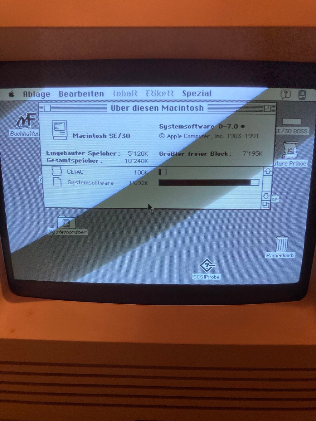Apple PC: Macintosh SE/30 System Disketten 23 Stck. Mit Tasche! – Usato da Bärschwil venduto da freaky007 4