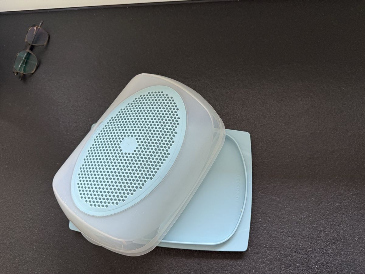 Tupperware Contenitori & Simili: Cheesesmart von Tupperware Top Zustand! – Usato da Arth venduto da Mauerbluemchen 2