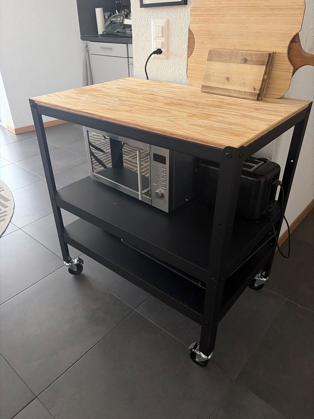 Ikea Carrelli di servizio: Desserte et rangement de cuisine – Usato da Ecublens VD venduto da kel_zgk5 3