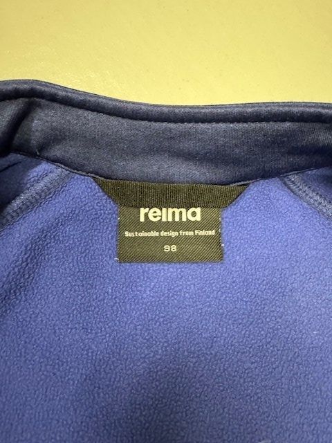 Reima Giacche: Reima Mid Layer Softshell Jacke, neuwertig, Grösse 98 – Nuovo (secondo la descrizione) da Aarau venduto da Sasa75 2