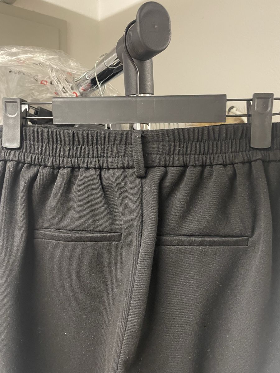 Pantaloni: Schwarze Stoffhose, neuwertig, Grösse 34 – Usato da Urdorf venduto da Anassor 2