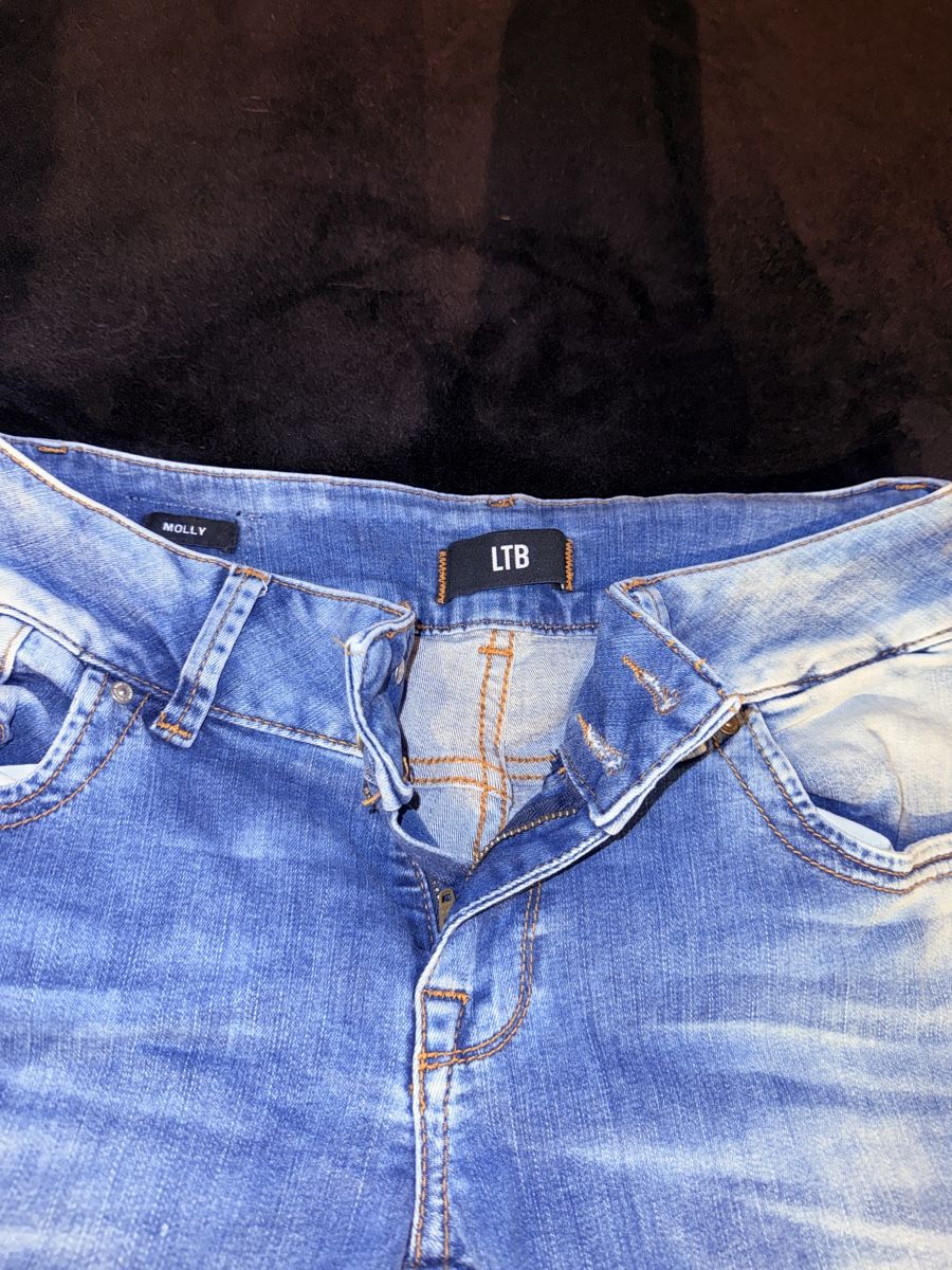 Jeans: Jeans Hose Damen – Usato da Oberwil i. S. venduto da fab_tj6p 1
