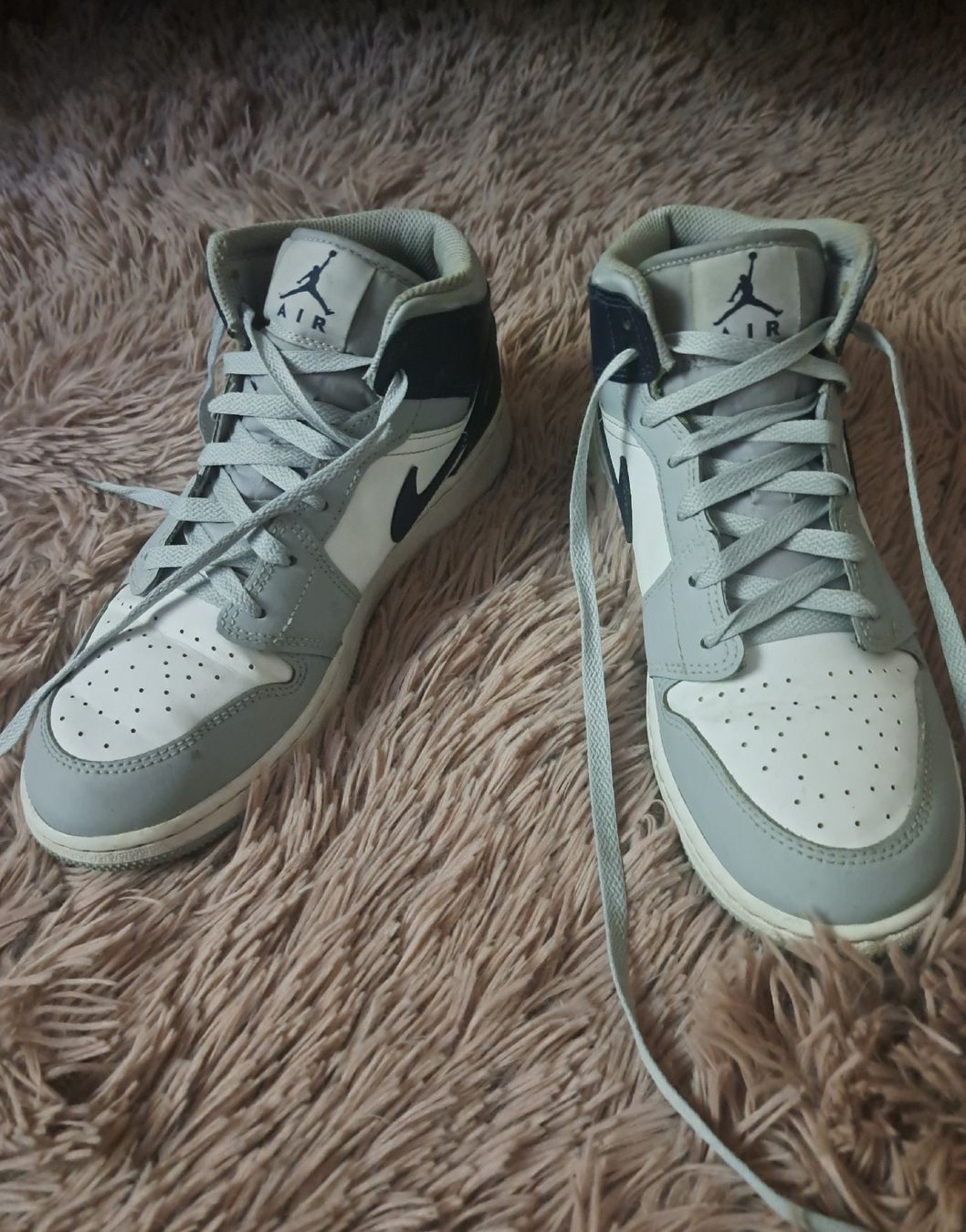 Jordan Herrenschuhe: Nike Air Jordan MID 1 – Gebraucht aus Bern von dhh_zc5w