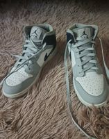 Nike Air Jordan MID 1