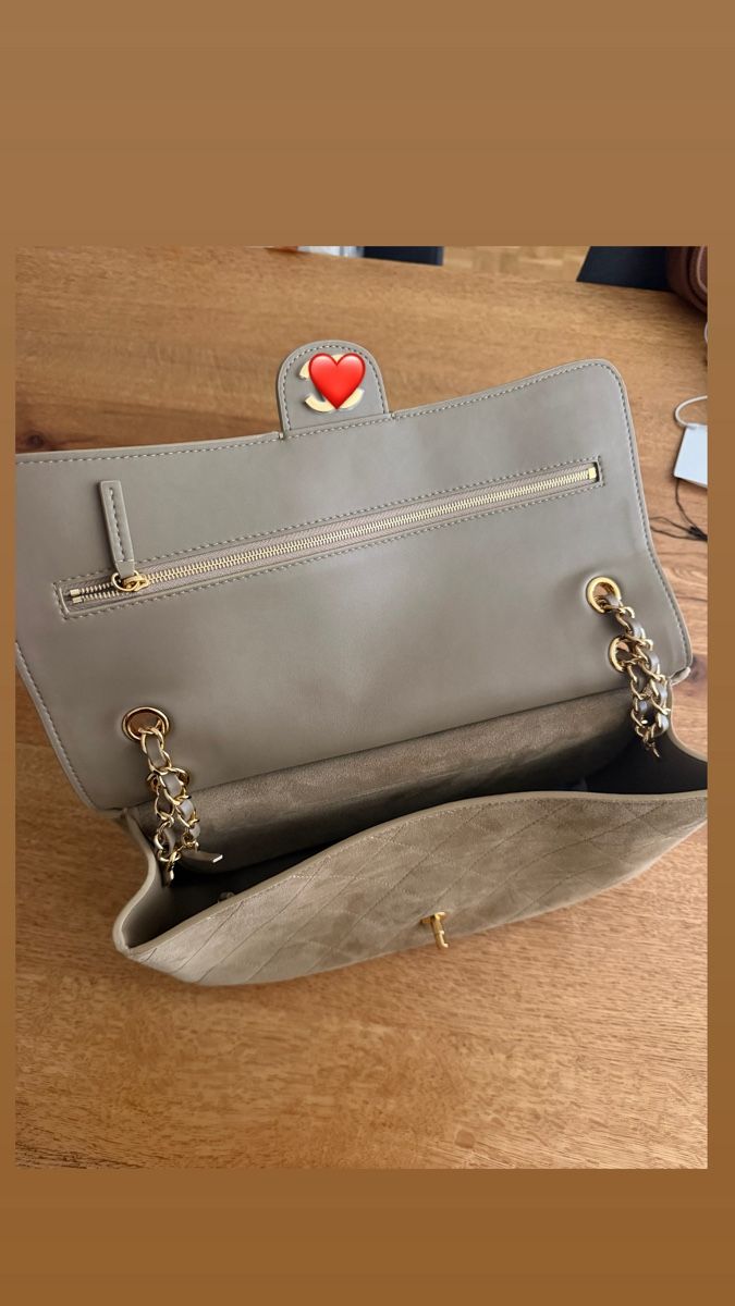 Sacs femmes: Guilted Suede Hand / Schulter tasche – Neuf avec emballage d'origine à Jona par Dearr 1