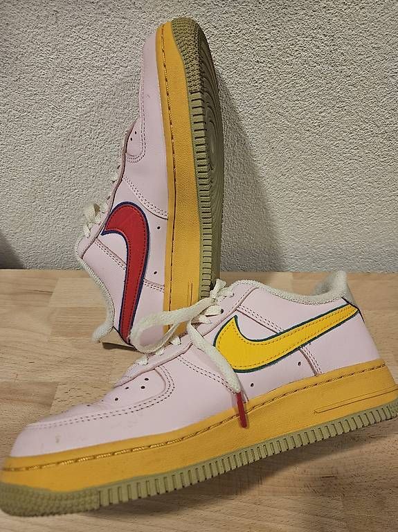 Scarpe da donna: nike gr. 36.5 – Usato da Niederwangen BE venduto da Hmela 3