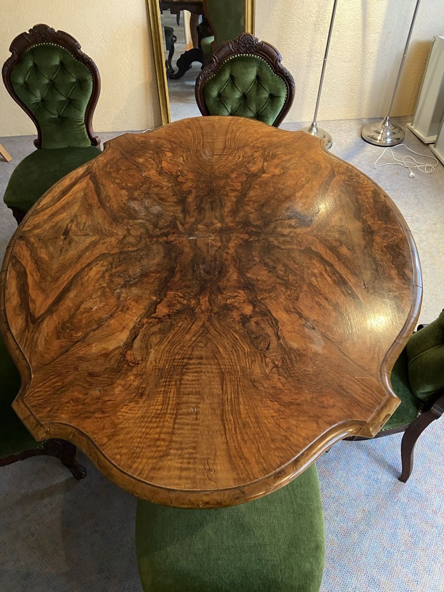 Set di tavolo e panche: Rococo Revival Tisch mit 6 Stühlen und einem passenden Sofa – Usato da Zürich venduto da ralph__ 8