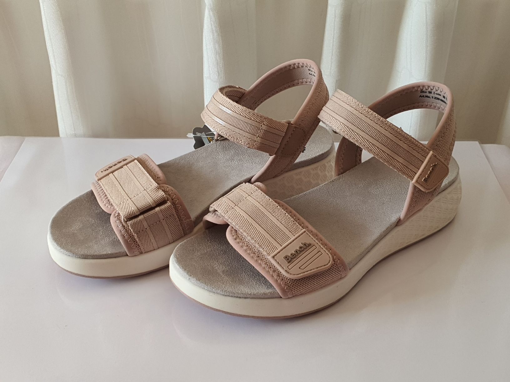 Bench Scarpe da donna: Gr. 37 - Bench. Sandale, Neu – Nuovo e nell'imballaggio originale da Nürensdorf venduto da sal_g2bz