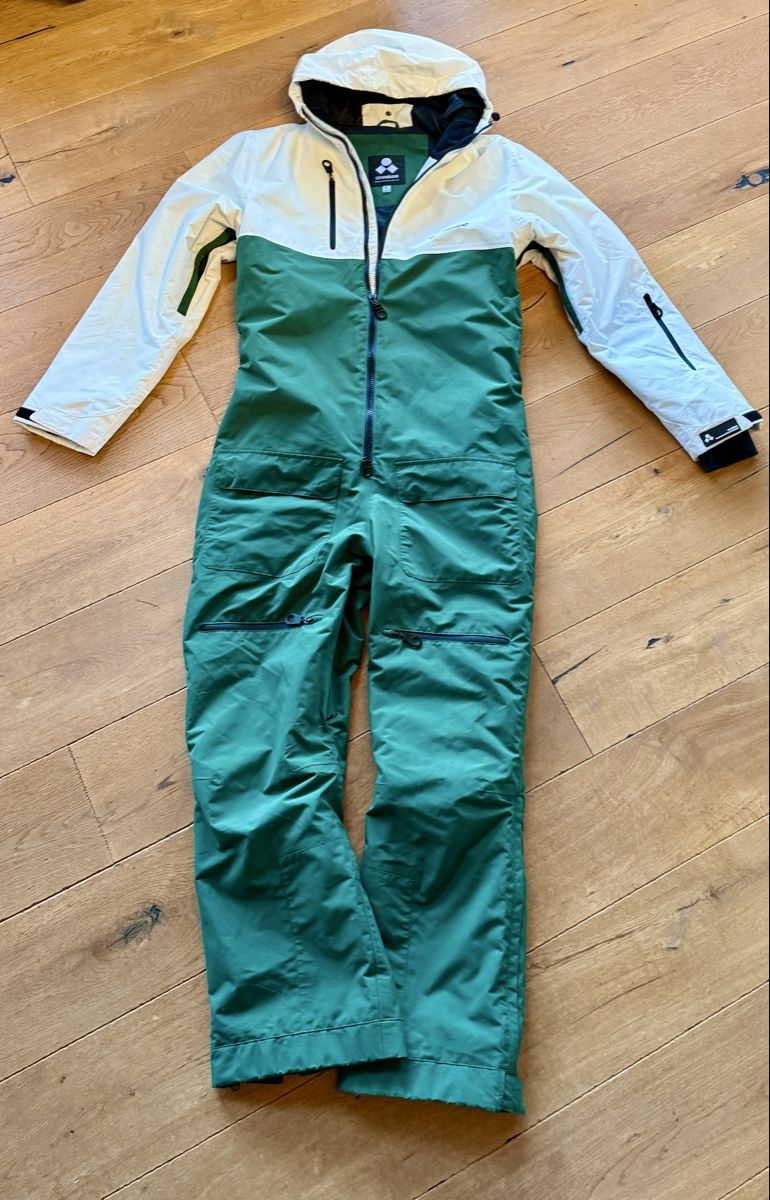 Completi: Oneske One Piece Suit Overall Gr L – Usato da brülisau venduto da nussgipfel02
