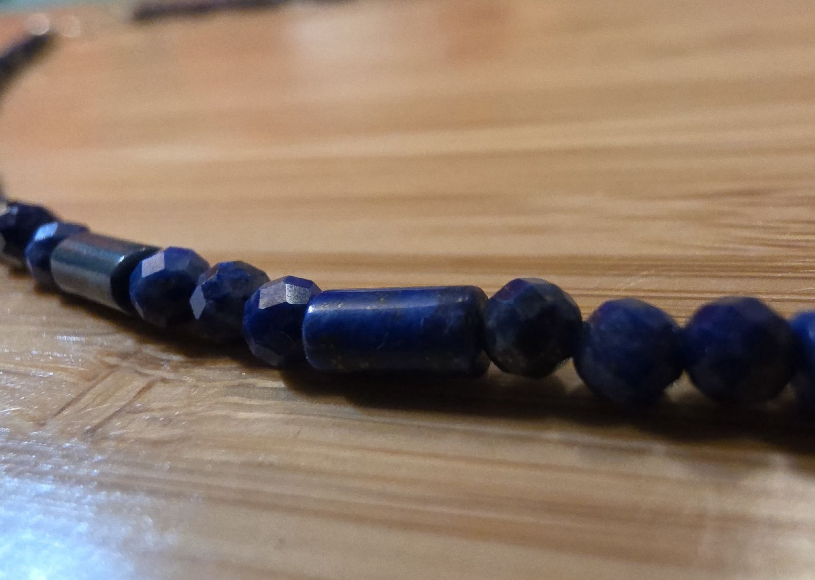 Catenine: Halskette Lapislazuli facettiert 3mm. 45cm. – Nuovo e nell'imballaggio originale da Zetzwil venduto da Sonneblueme987 2