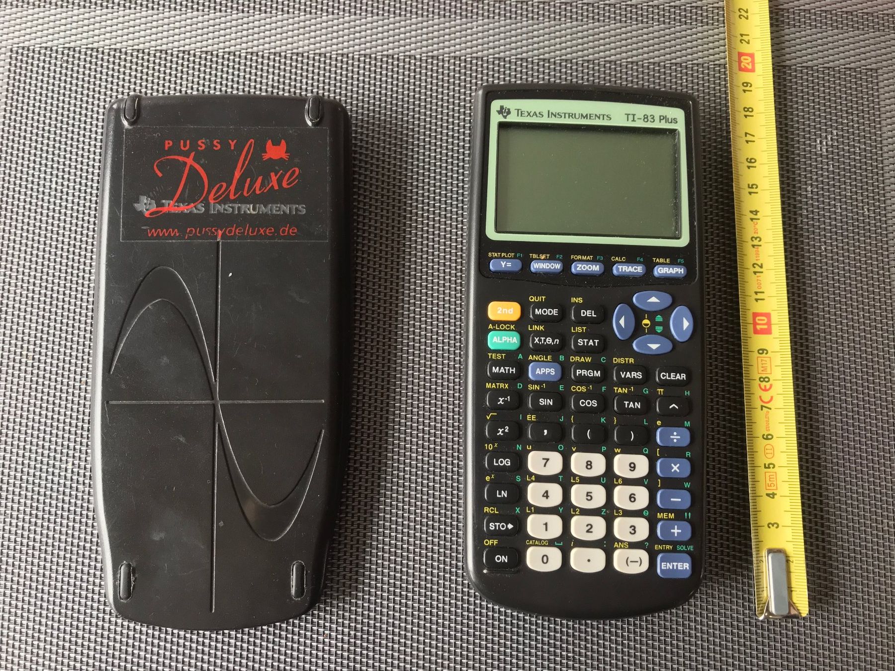 Texas Instruments Taschenrechner: Texas Instruments TI-83 Plus Taschenrechner – Gebraucht aus Kreuzlingen von JOWY72