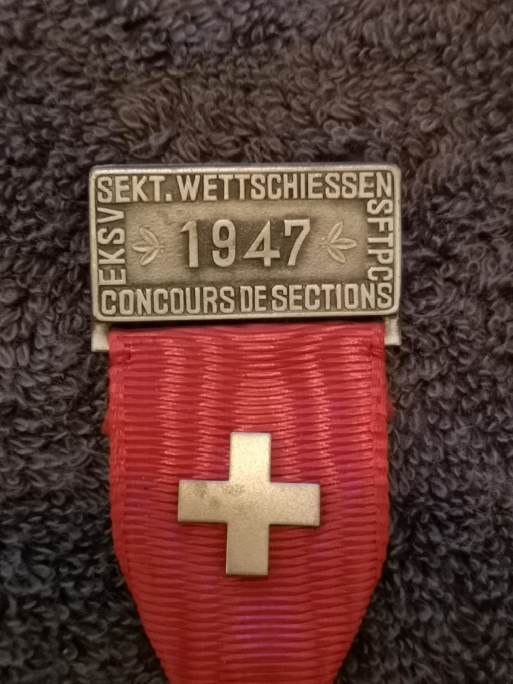 Medaglie: EKSV Sekt. Wettschiessen SFTPC 1947 mit Band – Usato da Goldau venduto da MacPad 2
