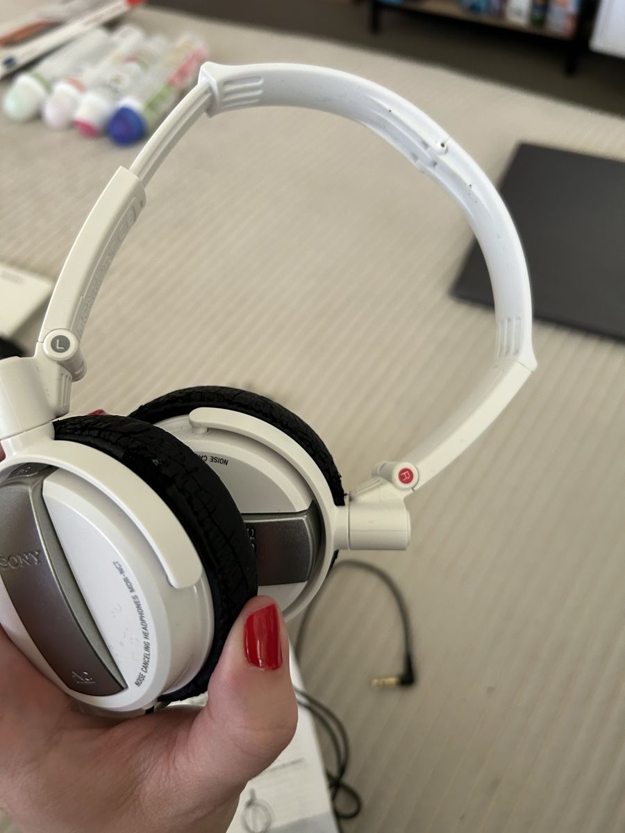 Sony Kopfhörer: Sony MDR-NC7 casque antibruit, usure coussinets à changer – Gebraucht aus Martigny von lovejess