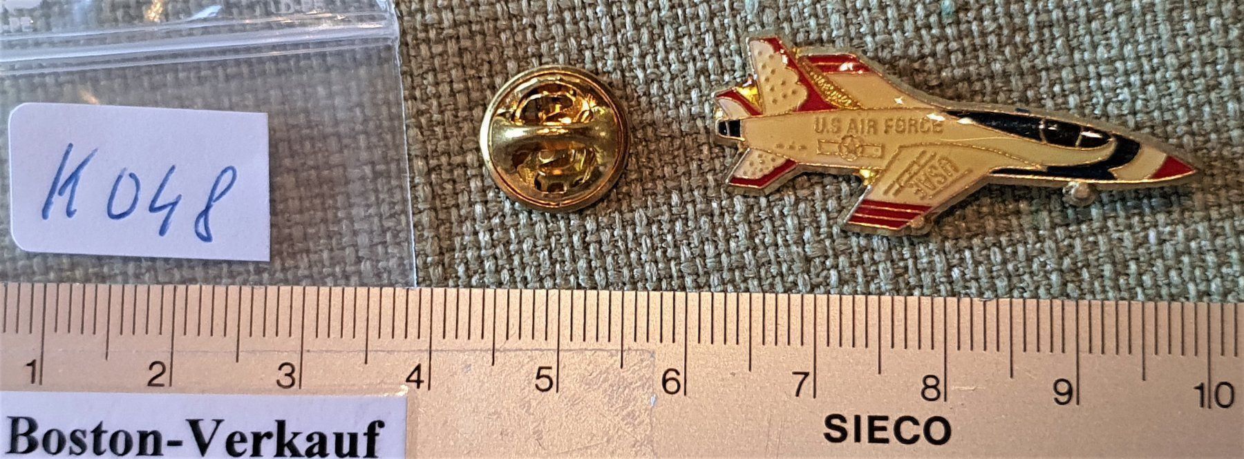 Placchette & Badge: K048 - Pin U.S. Air Force Jet Flugzeug – Usato da Reinach BL venduto da Boston-Verkauf 1
