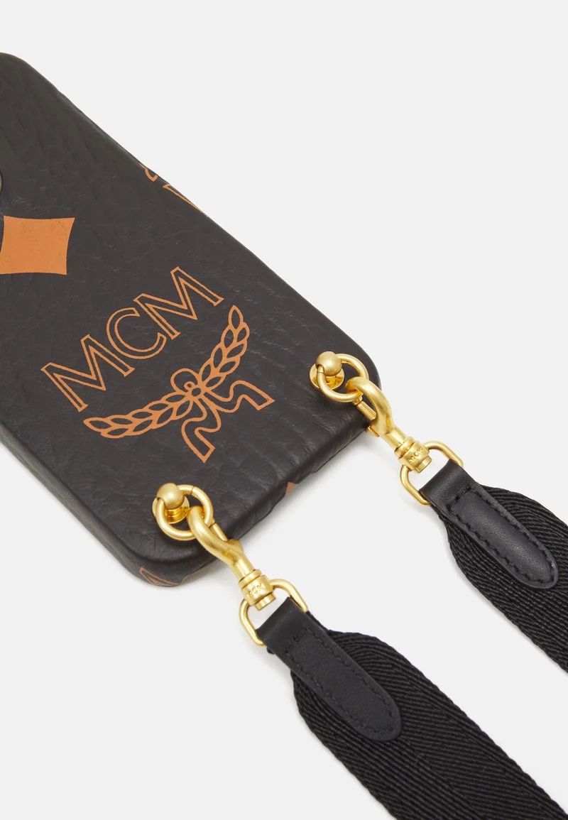 Mcm Covers & Schutzfolien: MCM Handyhülle IPhone 15 Pro Original! – Neu (gemäss Beschreibung) aus Dietikon von Prfk11.. 2