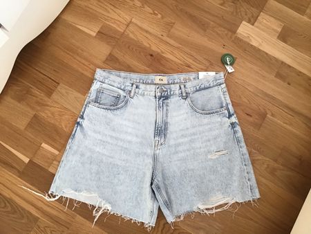 Neu und mit Etikett C&A Jeans Shorts Gr. 44 Sommer
