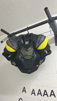 Bauer ice hockey shoulder pads intermediate used