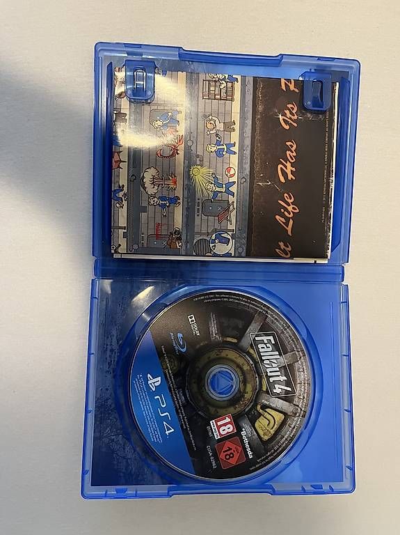 Jeux: Fallout 4 – D'occasion à Genève par lua_8czq 1