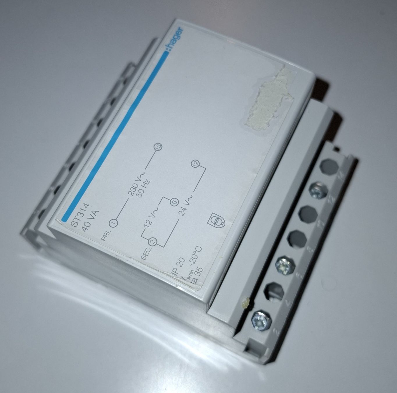 Hager Elektronikbauteile: Hager ST314 Sicherheitstransformator 12 V, 24 V 3.33 A – Gebraucht aus St. Gallen von WWL 1