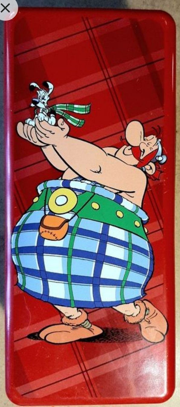 Barattoli: Boîte Astérix Delacre 2013 Obélix – Usato da Montet (Glâne) venduto da Koada2