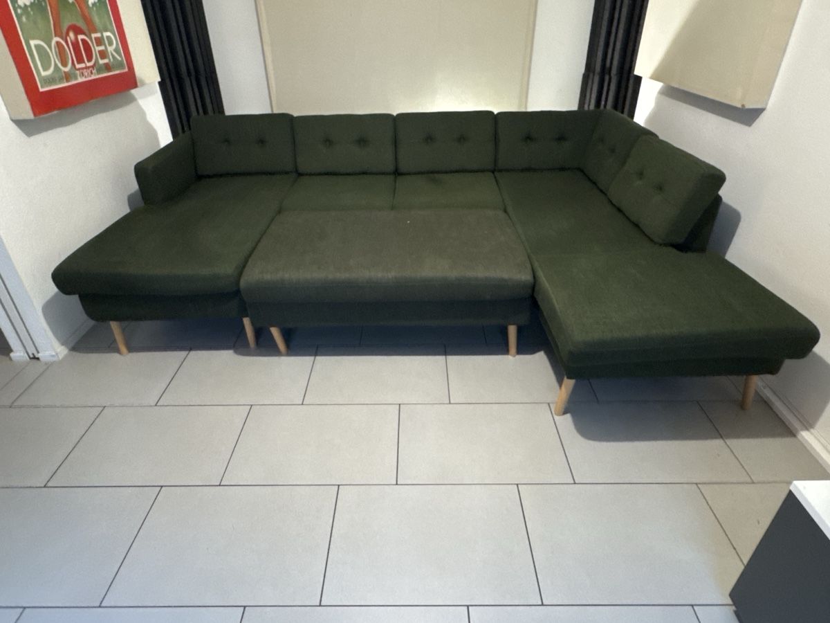 Divani: Beliani Sofa mit zwei Liegen und Mittel Hocker – Usato da Zürich venduto da 44sensation44