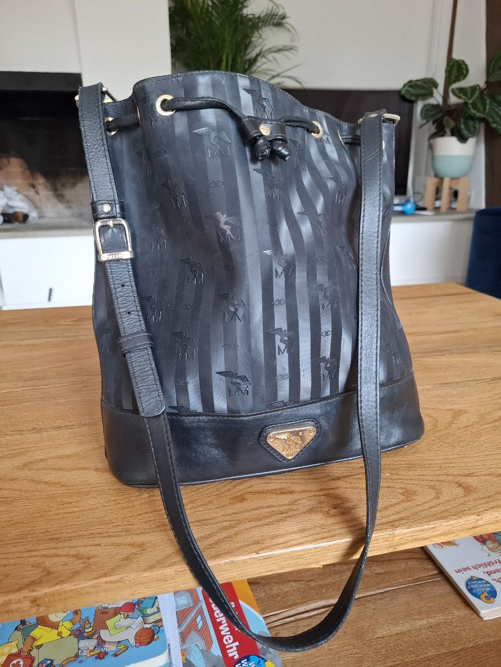 Maison Mollerus Borse da donna: Maison Mollerus Beuteltasche gross – Usato da Uitikon Waldegg venduto da dan_2dd9 1