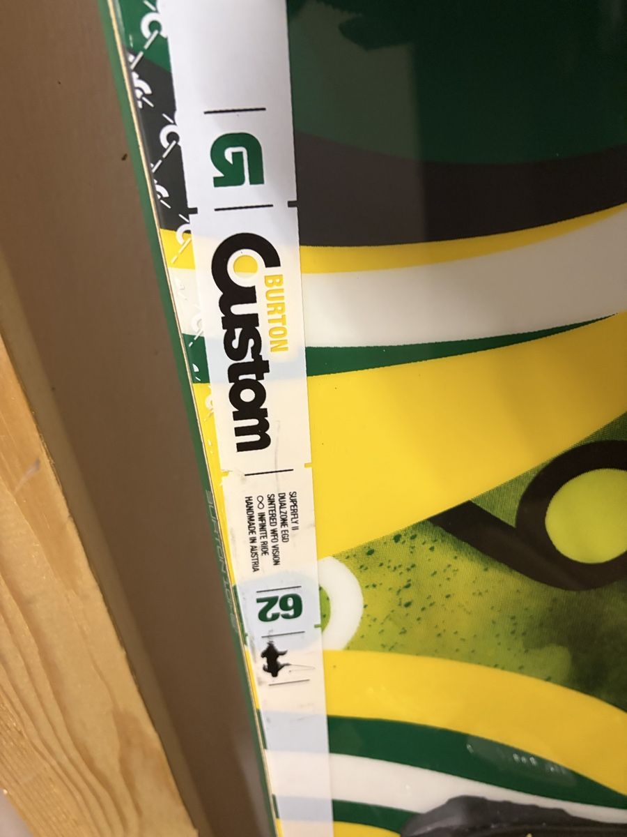 Board: Snowboard Burton Custom avec chaussures  – Usato da Pully venduto da ari_78pk 1