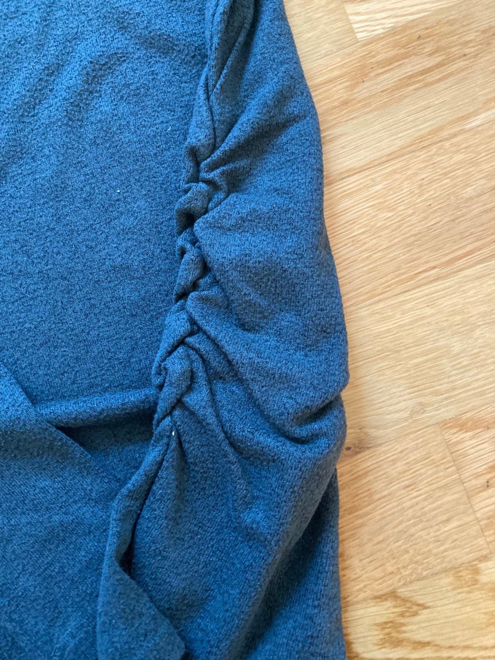 Lotti di vestiti: 5x Schwangerschafts-Shirts bzw. -Pullover – Usato da Grüt (Gossau ZH) venduto da javelin00 7