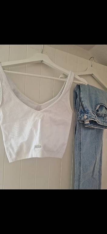 Lots de vêtements: Kombi – D'occasion à Liestal par loo_bh95